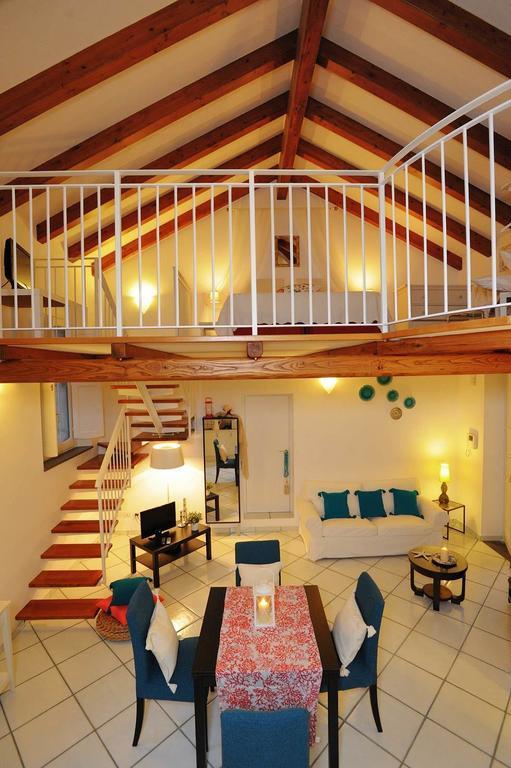 Loft Apartments By Amalfivacation Room photo